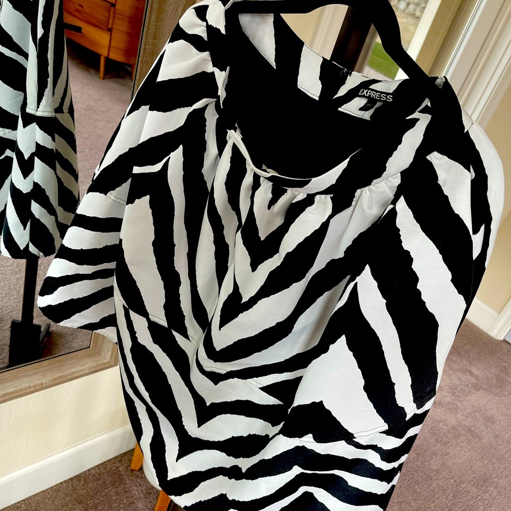 EXPRESS high waist zebra print midi skirt - size 10